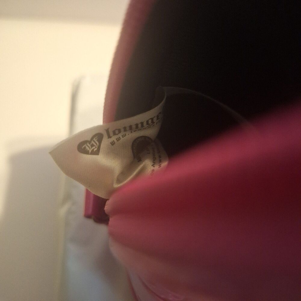 Hello Kitty Pink Patent Embossed Logo Sanrio Loungefly Satchel Handbag - Picture 8 of 12